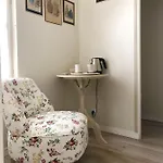 Ecole De Mathuna De Brizay Bed & Breakfast Marigny-Brizay
