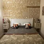 Ecole De Mathuna De Brizay Bed & Breakfast