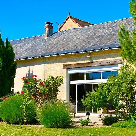 Ecole De Mathuna D Hotes Familiales Sejour Calme Avec Piscine Et Jardin Marigny-Brizay