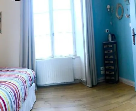 Ecole De Mathuna De Brizay Bed & Breakfast