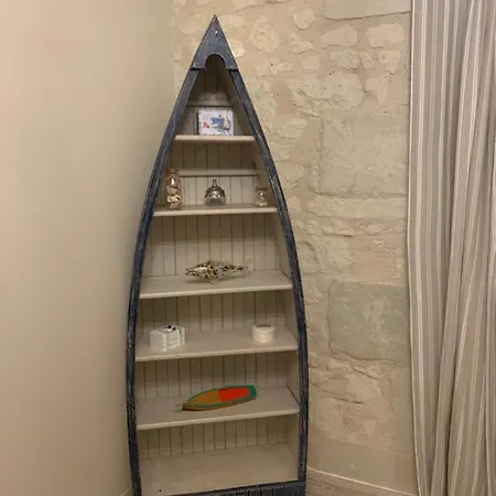 Ecole De Mathuna De Brizay Bed & Breakfast 3*