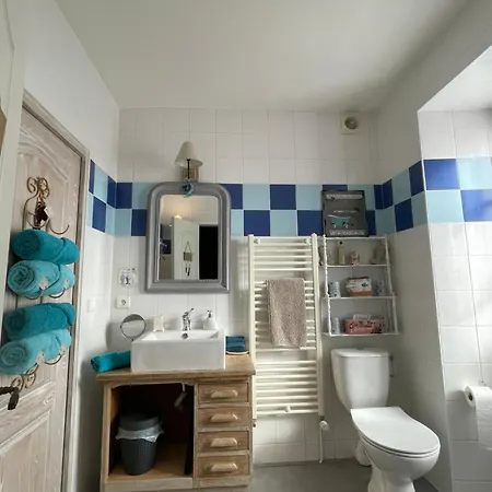 Ecole De Mathuna D Hotes Familiales Sejour Calme Avec Piscine Et Jardin Nocleg ze śniadaniem Marigny-Brizay