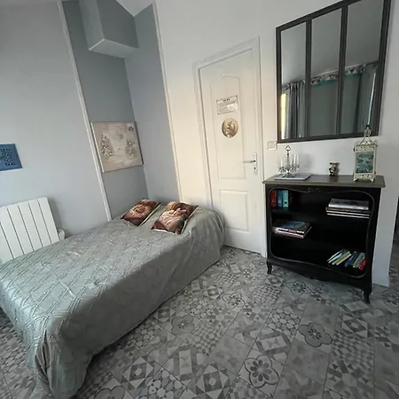 Ecole De Mathuna D Hotes Familiales Sejour Calme Avec Piscine Et Jardin 4*