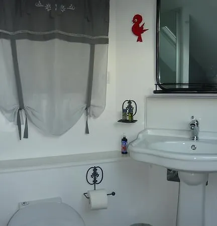 Alojamento de Acomodação e Pequeno-almoço Ecole De Mathuna D Hotes Familiales Sejour Calme Avec Piscine Et Jardin